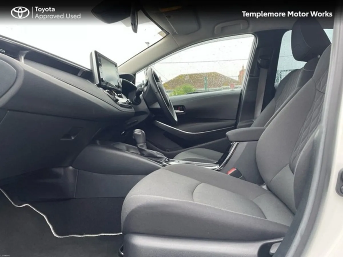 Toyota Corolla COROLLA HYBRID LUNA SALOON - Image 6