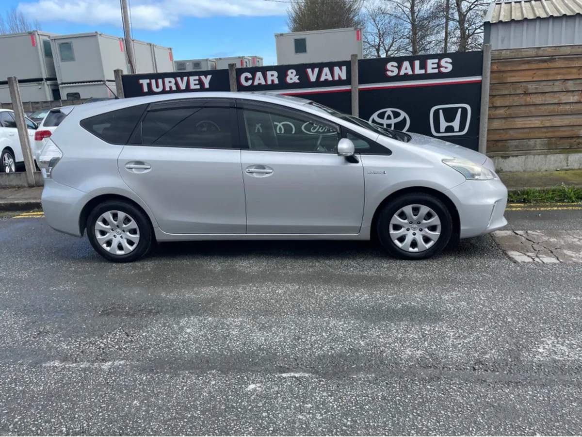 Toyota Prius ZVW41 HYBRID 5DR  5 SEATER AUTO - Image 3