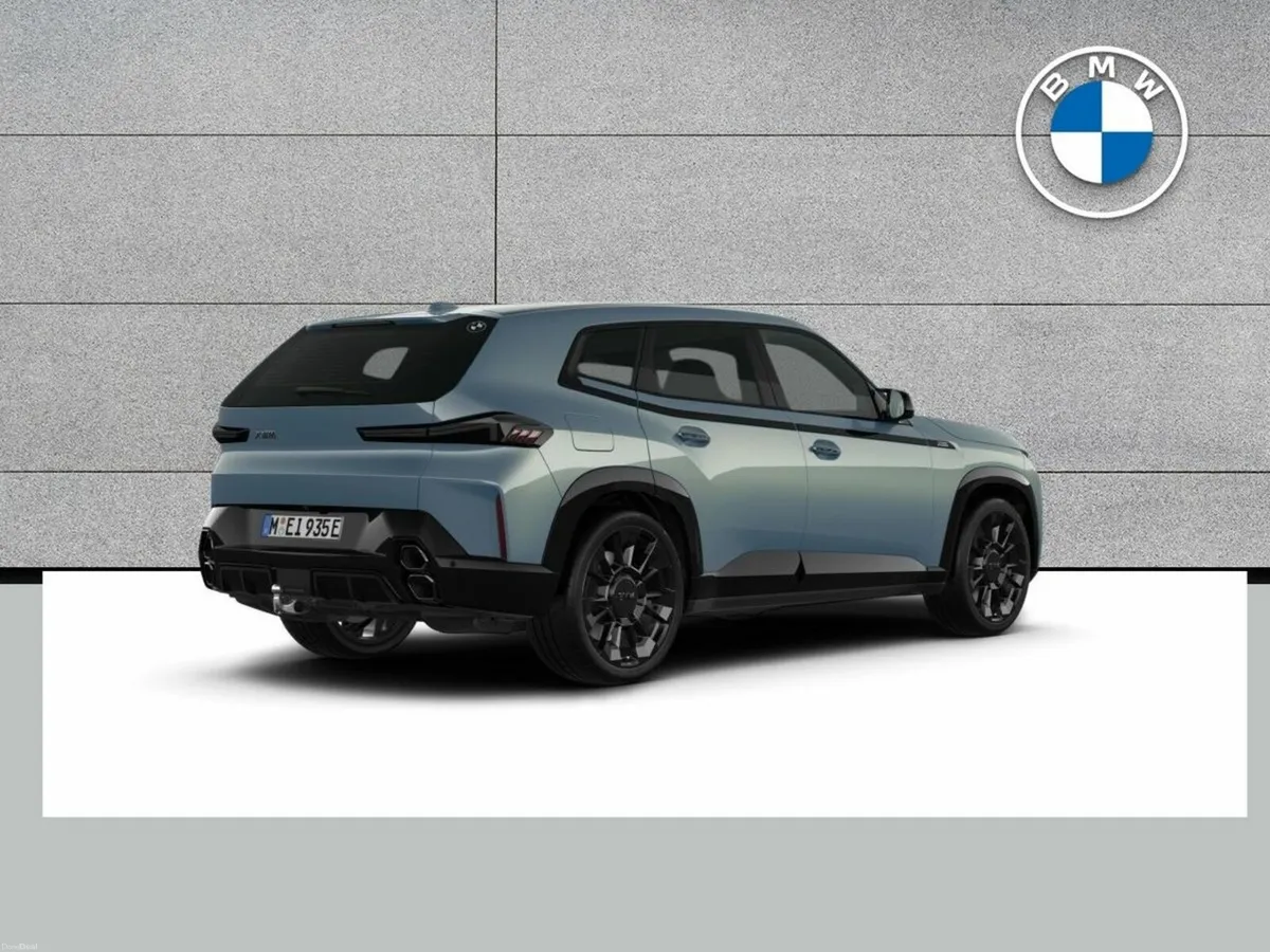 BMW XM XM 50e - Image 2