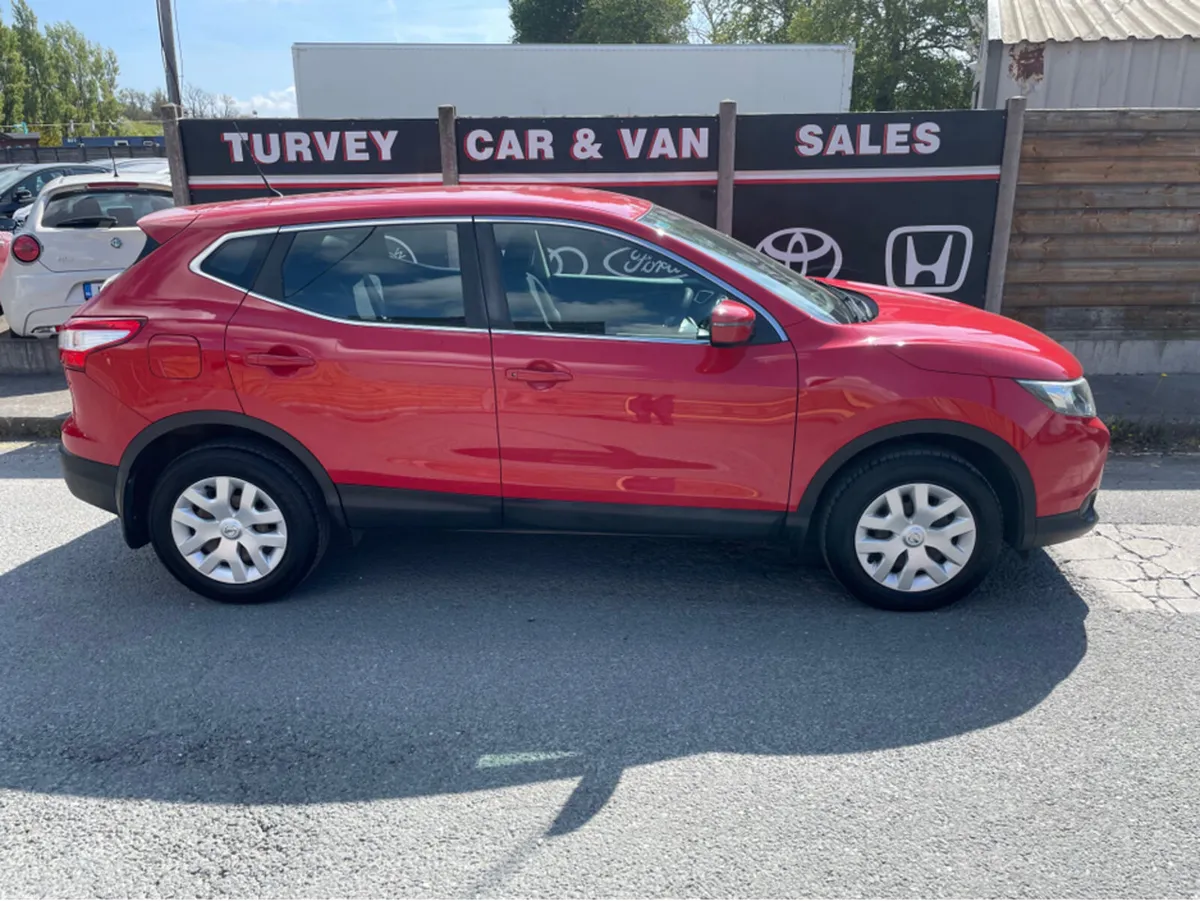 Nissan Qashqai 1.2 PET XE E6 4DR - Image 3
