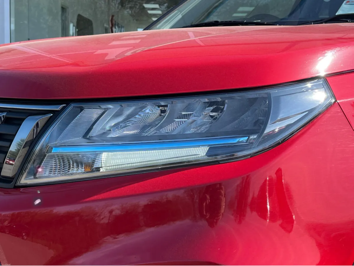 Suzuki Vitara 1.4 BOOSTERJET HYBRID S SZ5 5DR - Image 2