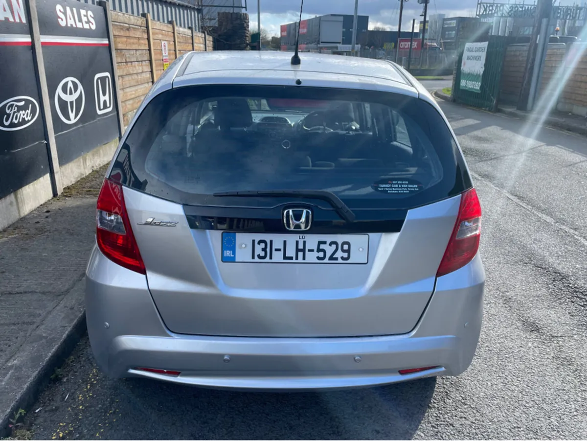 Honda Jazz 1.2 I VTEC SE 4DR - Image 5
