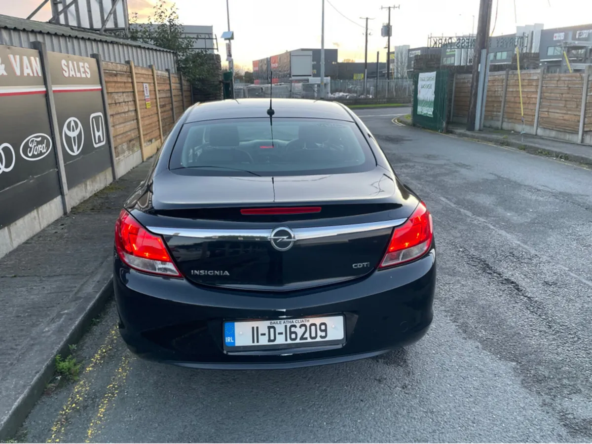 Opel Insignia AUTOMATIC SPORT CDTI 128BHP 5 5DR - Image 5