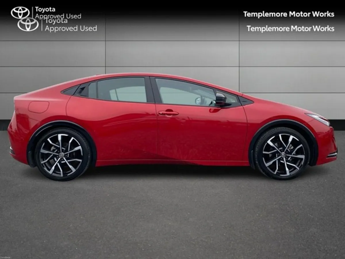 Toyota Prius 2.0 - Image 3