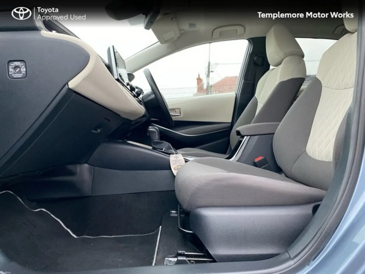 Toyota Corolla COROLLA HYB LUNA SPORT SA - Image 6