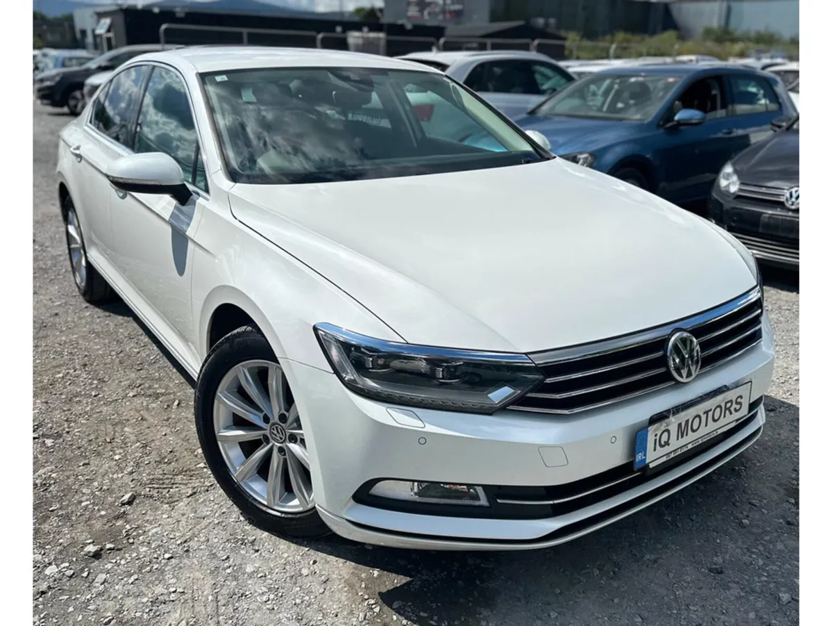 Volkswagen Passat TSI BLUEMOTION COMFORT LINE AUTO - Image 1