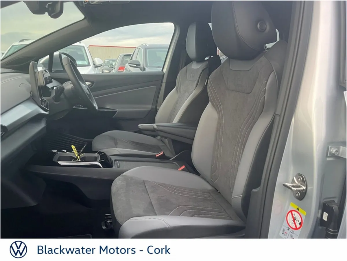 Volkswagen ID.4 Pro Plus 286BHP *ORDER YOUR 261 TO - Image 2