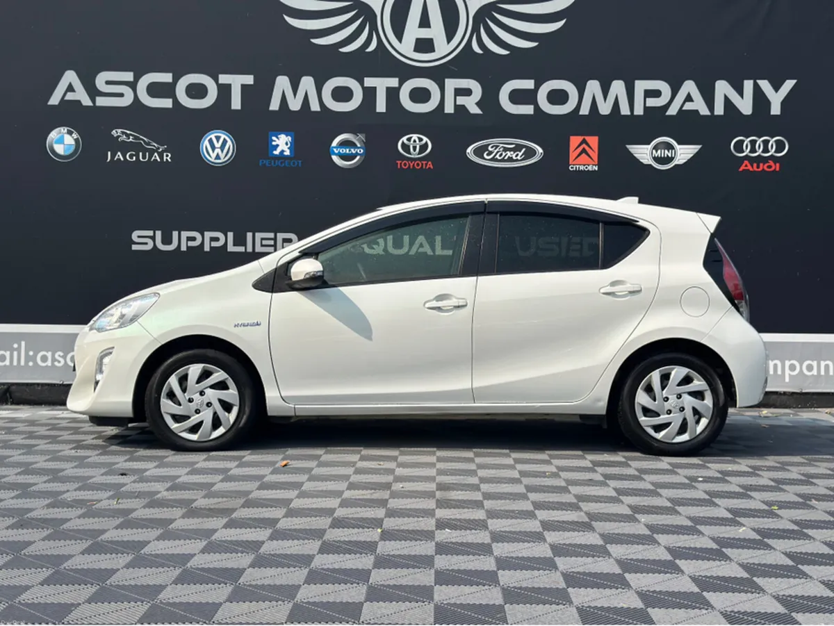 Toyota Aqua Auto - Image 2