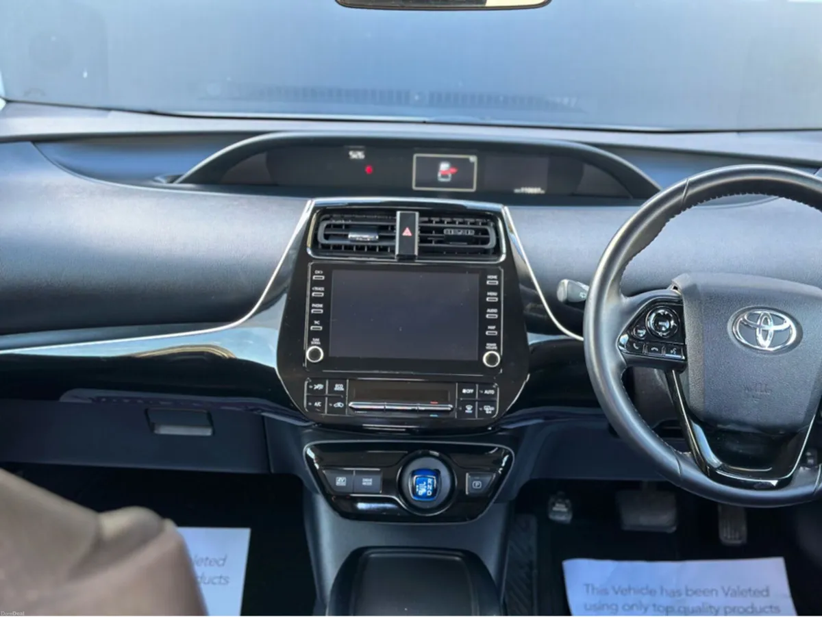 Toyota Prius 1.8 Petrol hybrid - Image 4