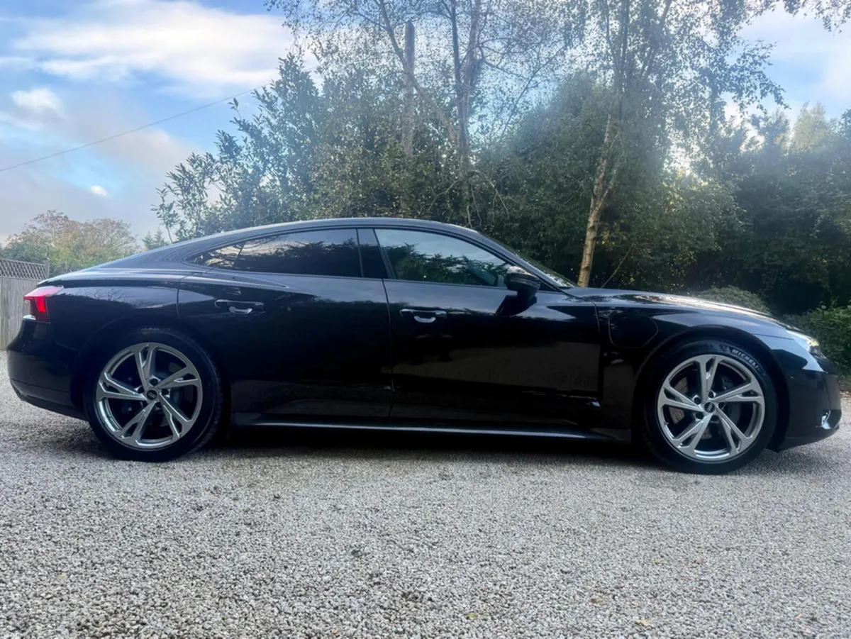 Audi e-tron GT quattro 530 PS 93KWH *Adaptive Crui - Image 3