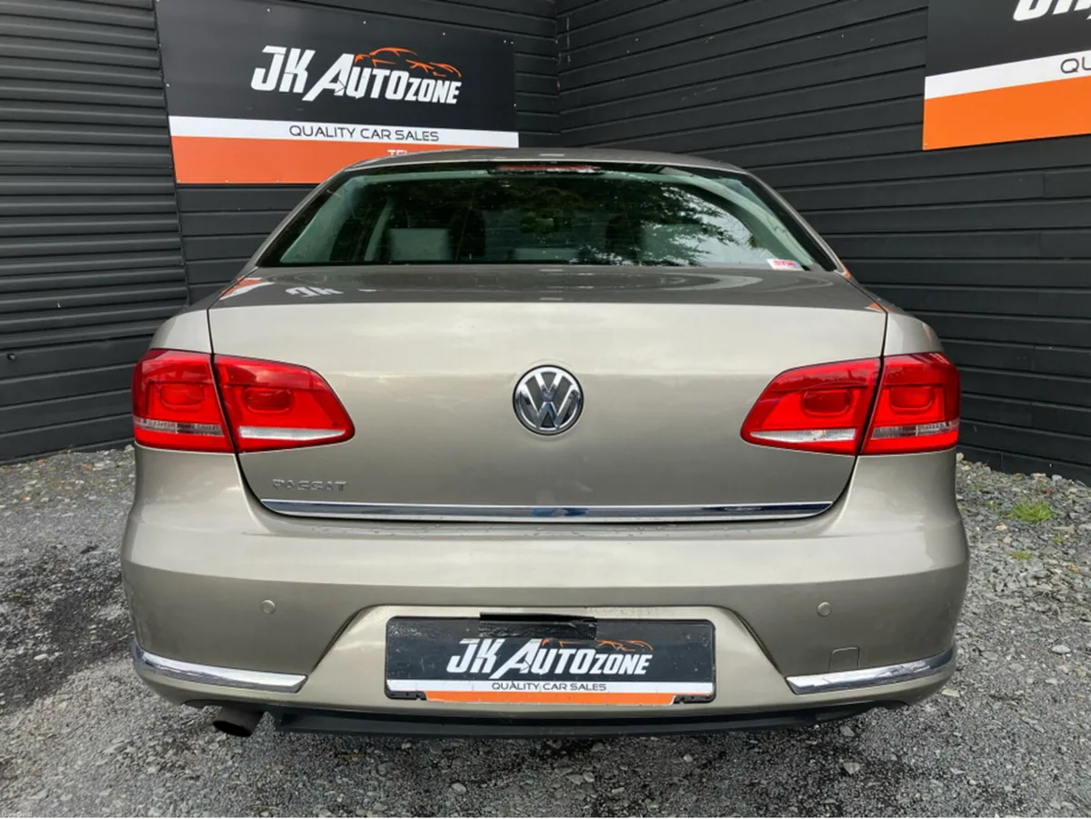 Volkswagen Passat 1.4 TSI HIGH SPEC AUTO - Image 4