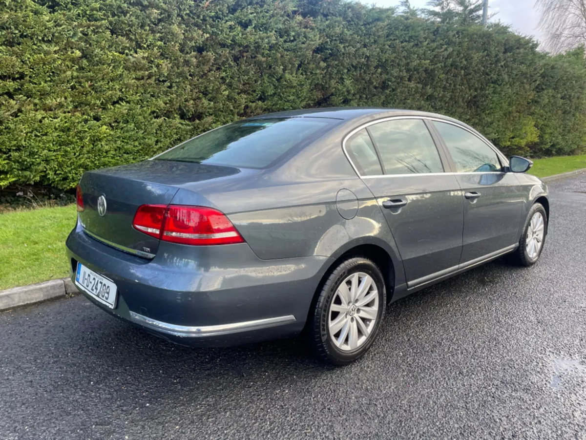 Volkswagen Passat CL 1.6 TDI MANUAL 6SPEED FWD 105 - Image 3