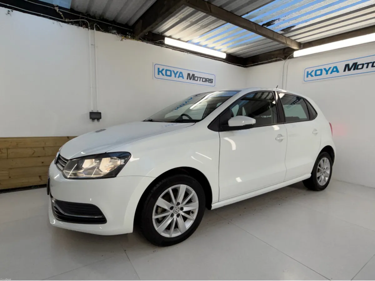 Volkswagen Polo 1.2 TSI HIGHLINE 40TH EDITION PETR - Image 3