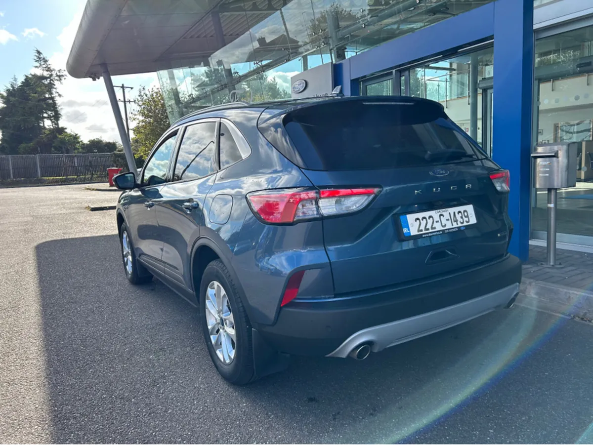 Ford Kuga TITANIUM 2.5 PHEV 225 S6.2 CT 4DR - Image 2