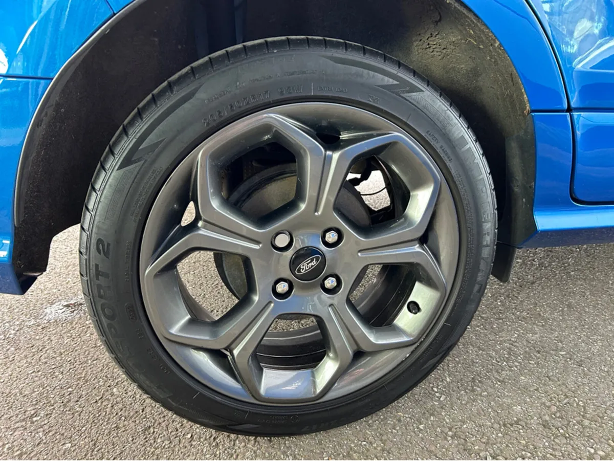 Ford EcoSport ST-LINE 1.0T 125PS M6 4DR - Image 5