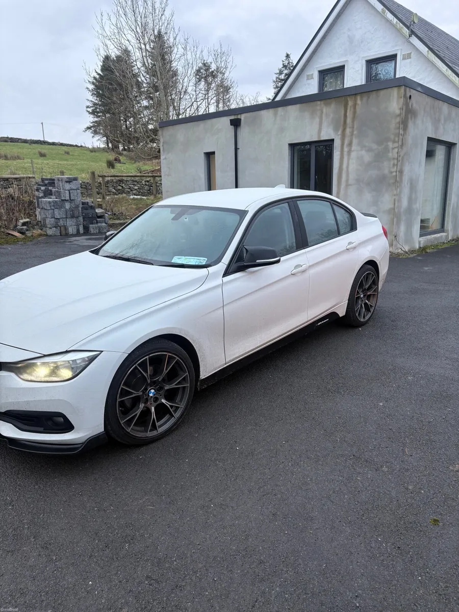 BMW 3-Series 2015 - Image 1
