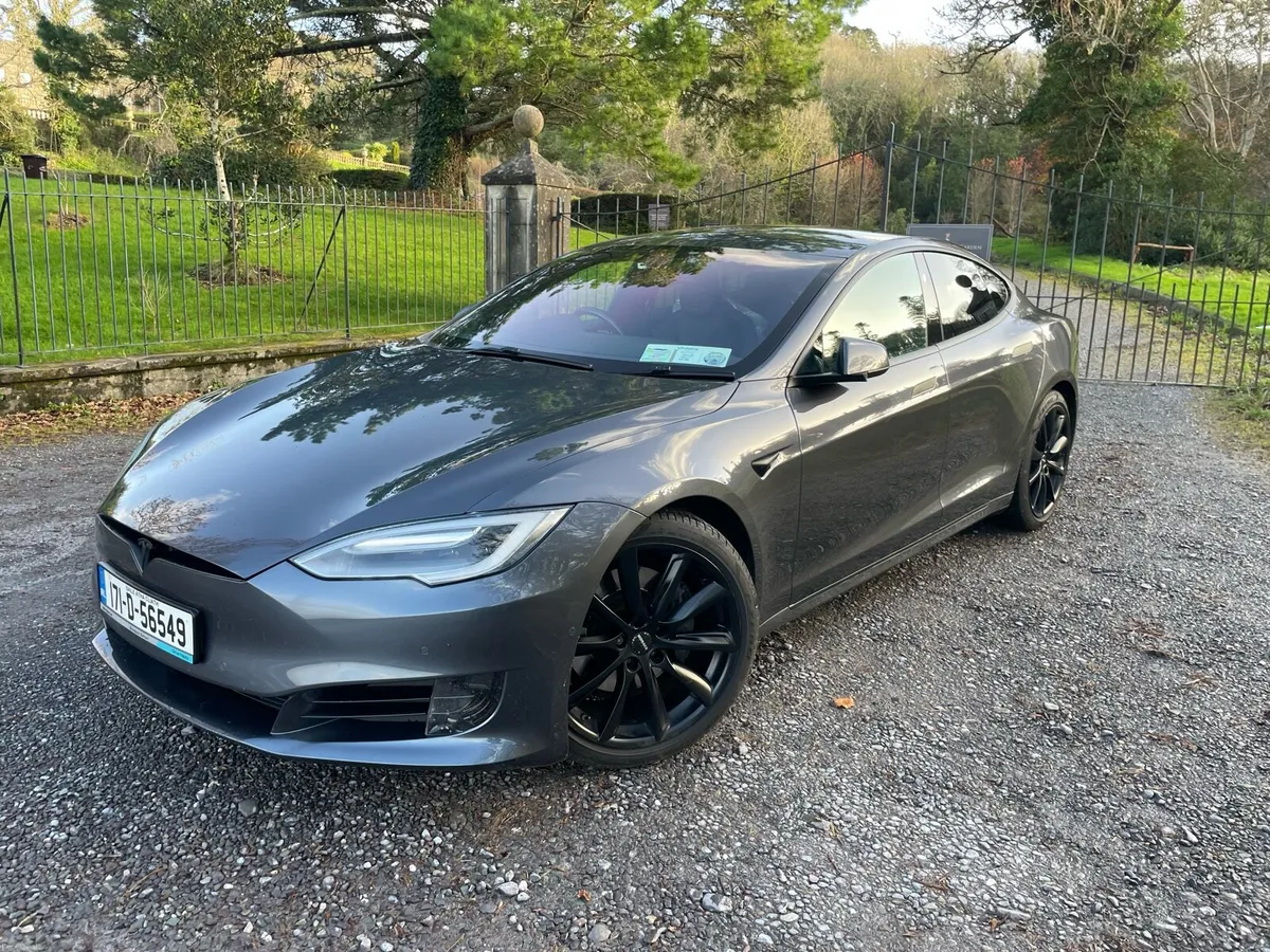 Tesla Model S - Tesla Fast Charging for Life - Image 3