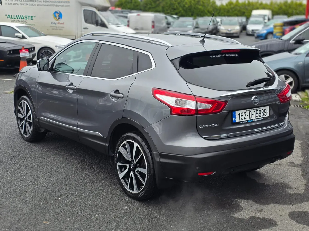 Nissan Qashqai 1.2 Petrol Low Miles High Spec (152 - Image 3
