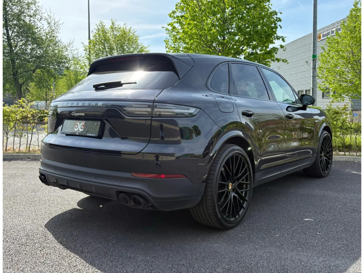 Porsche Cayenne V6 E-HYBRID AUTO 456BHP *1 OWNER * - Image 5