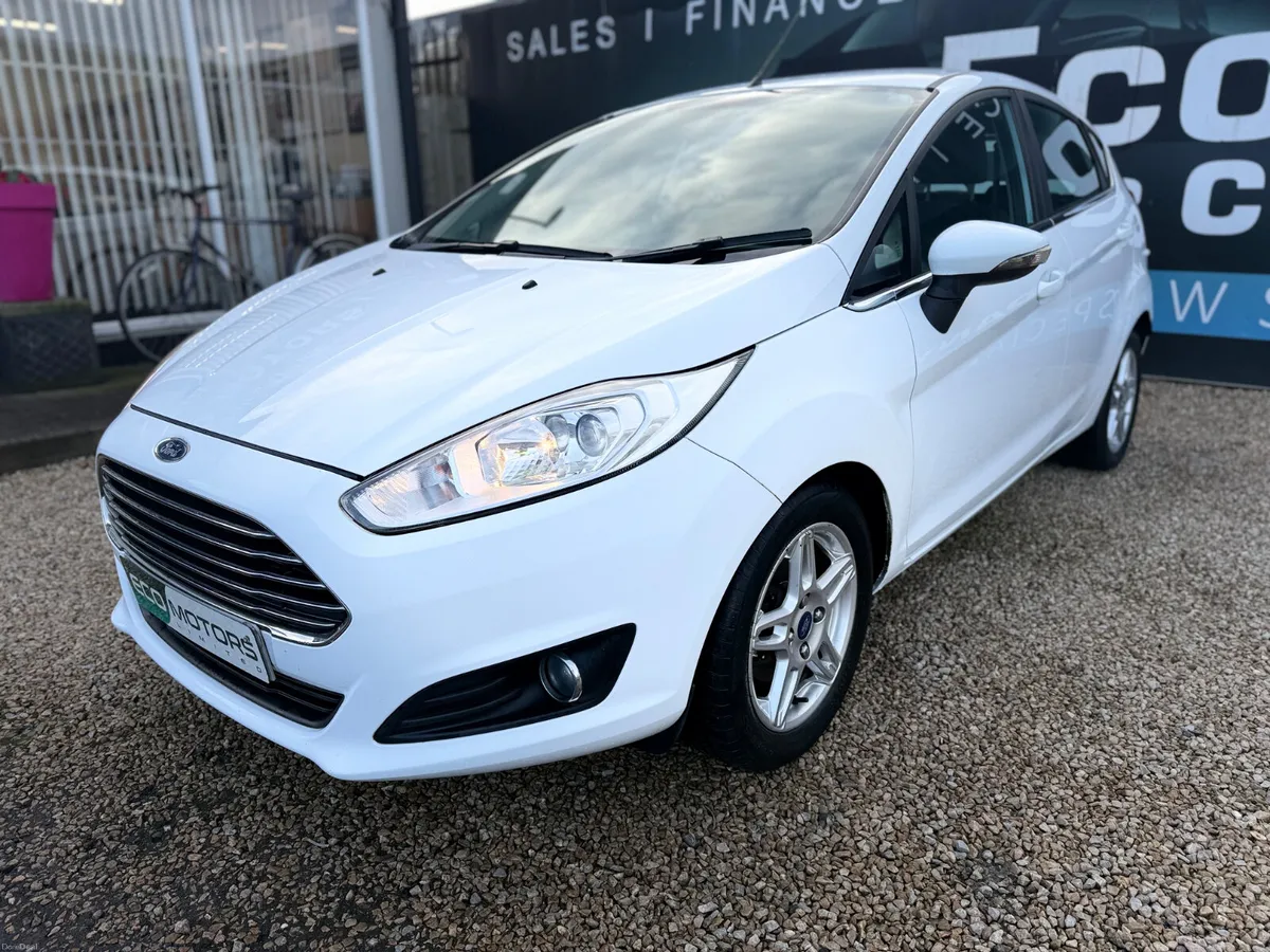 FORD FIESTA 1.2 - 2013 - LOW MILES - Image 3