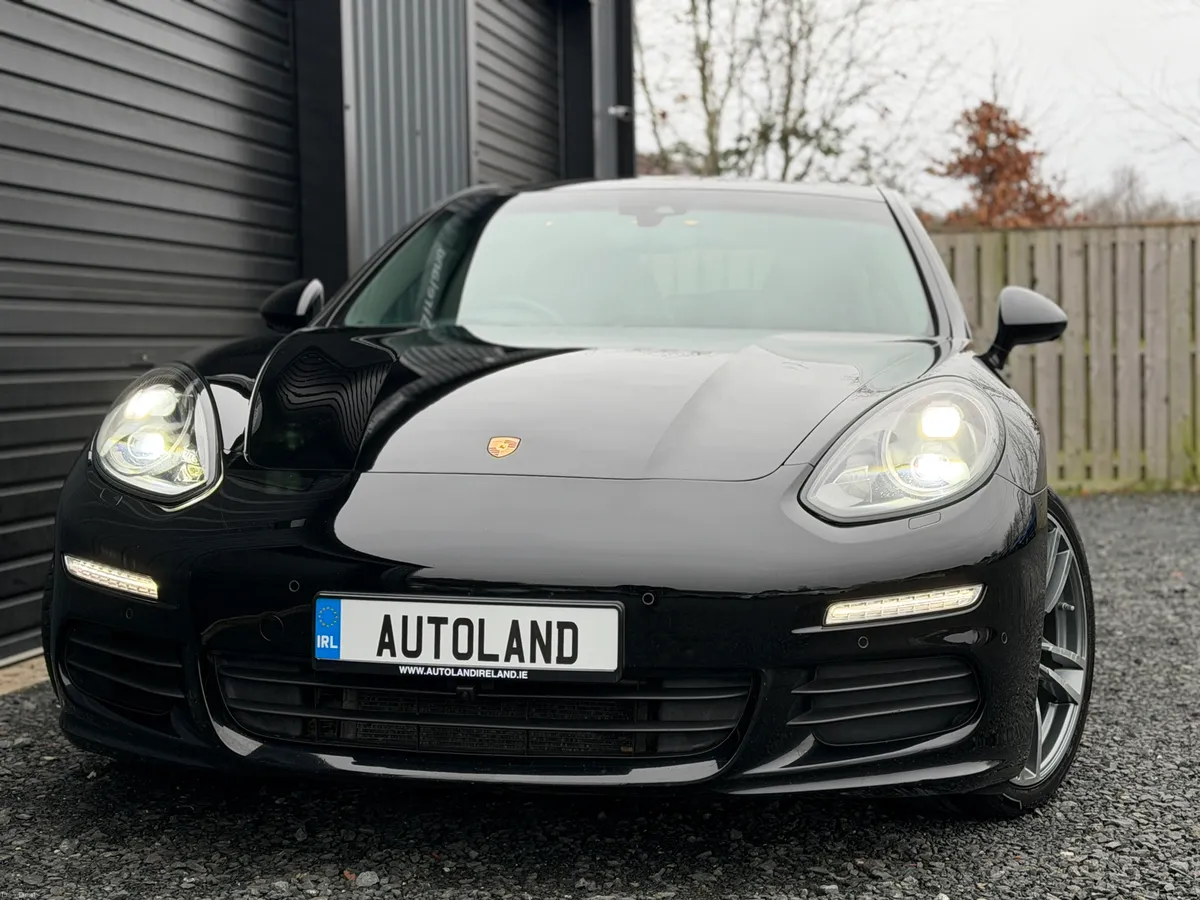 Porsche Panamera E Hybrid - Image 2