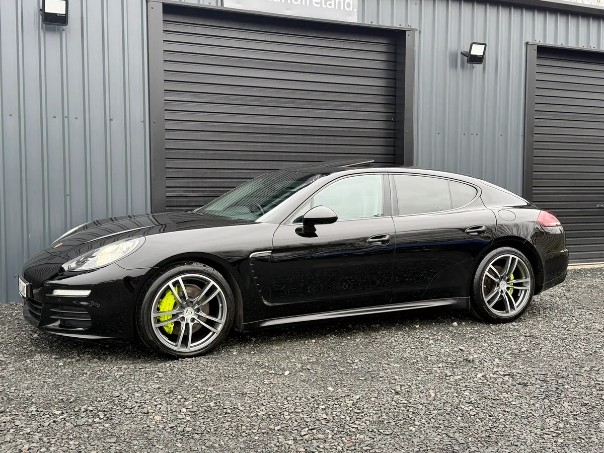 Porsche Panamera E Hybrid - Image 4