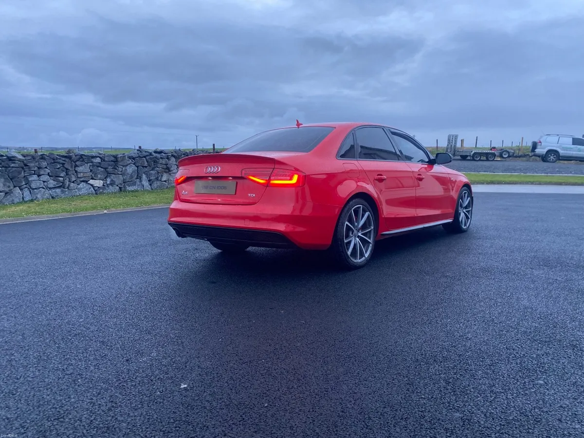 Audi A4 2015 - Image 2