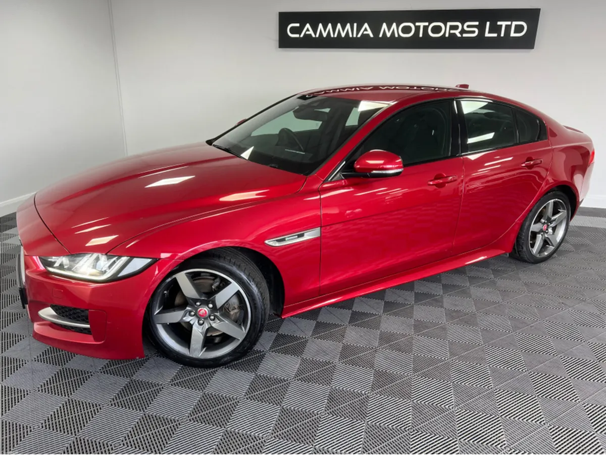 Jaguar XE *JAGUAR 2.0 D R-SPORT 180PS 4DR AUTO* *B - Image 2