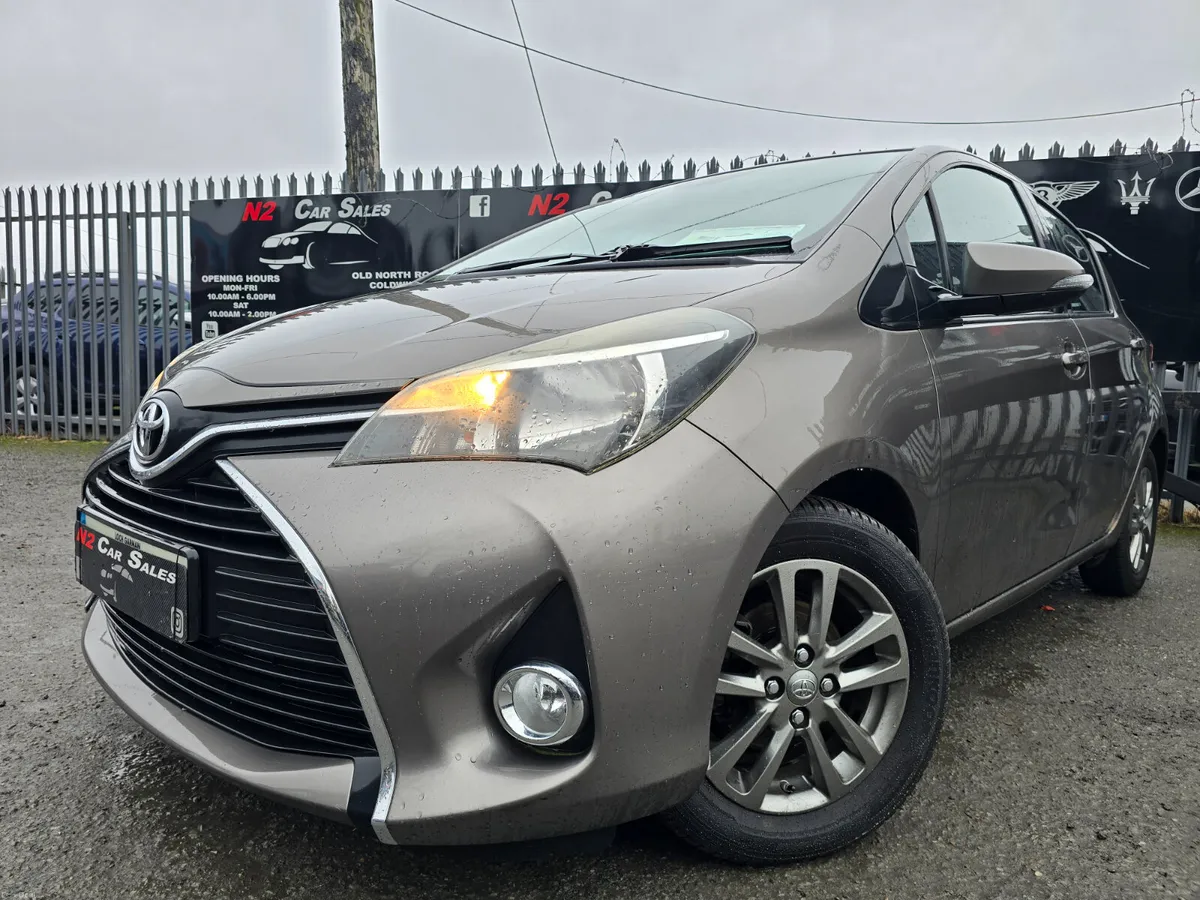 162 Toyota Yaris 1.0 Petrol, LOW MILES, NEW NCT - Image 1