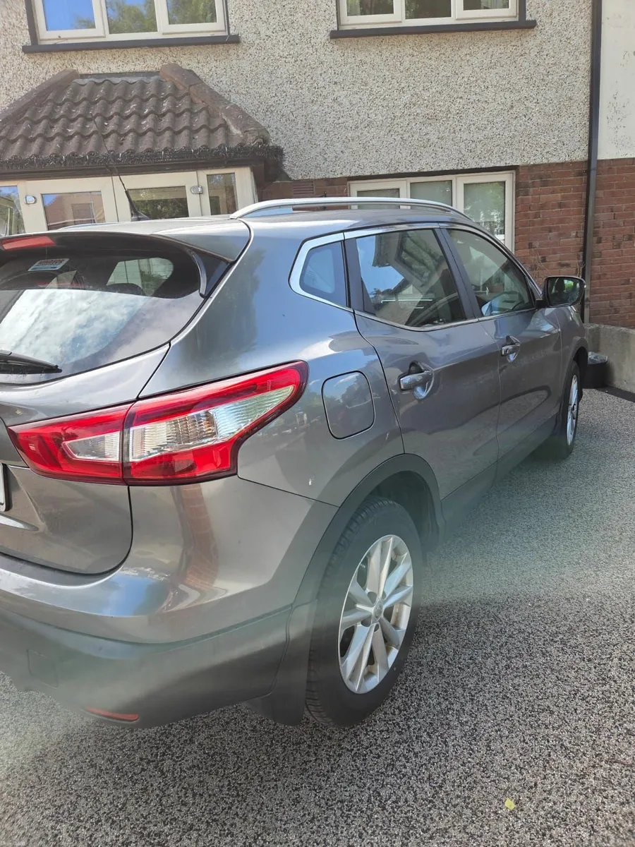 Nissan Qashqai 2017 - Image 2