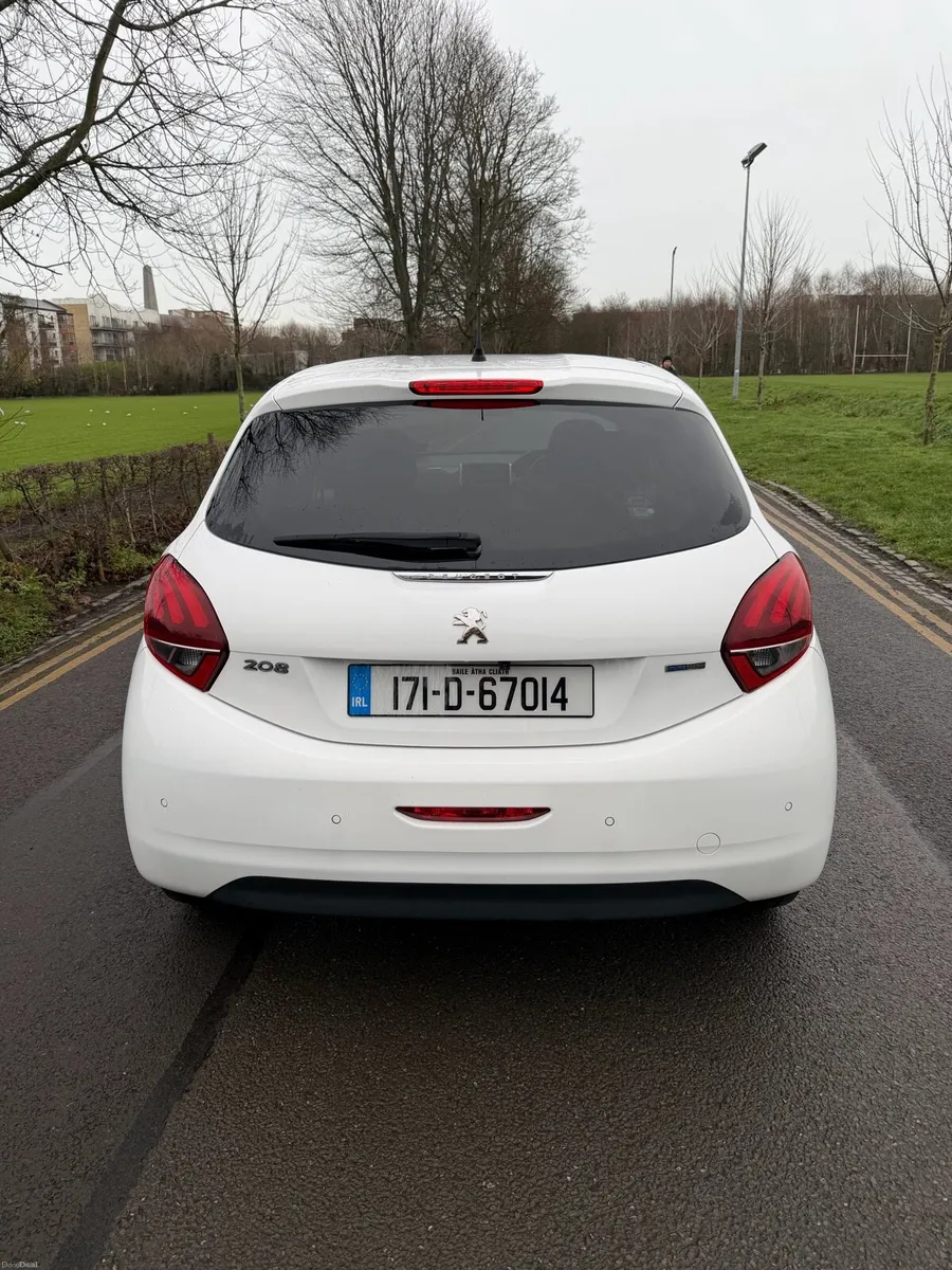 Peugeot 208 low mileage - Image 4