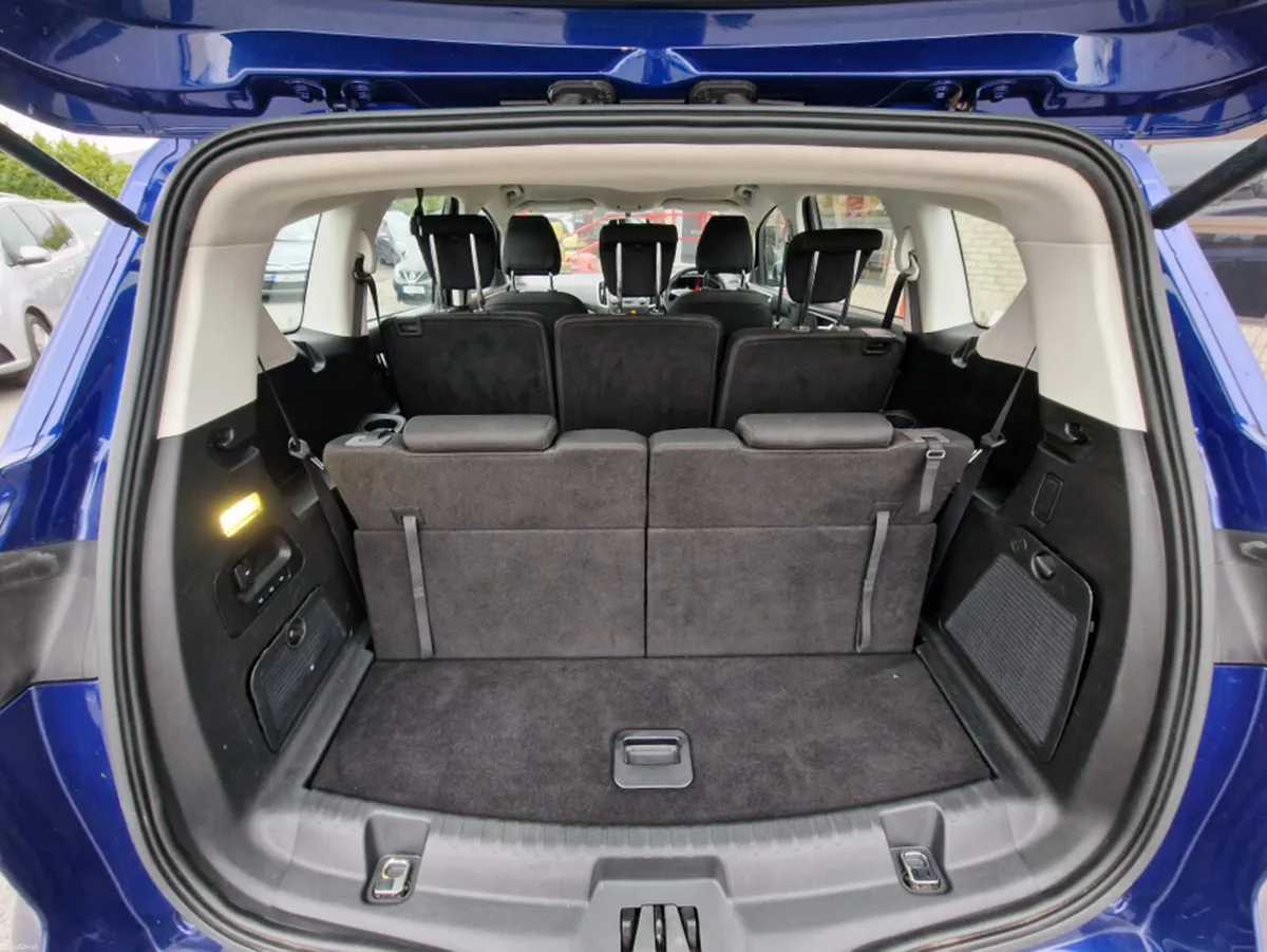 Ford S-Max LOW MILEAGE , ZETEC NCT 10/26 7 SEATER - Image 2