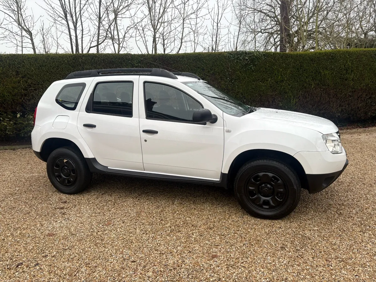 2014 Dacia duster 1.5 diesel - Image 1