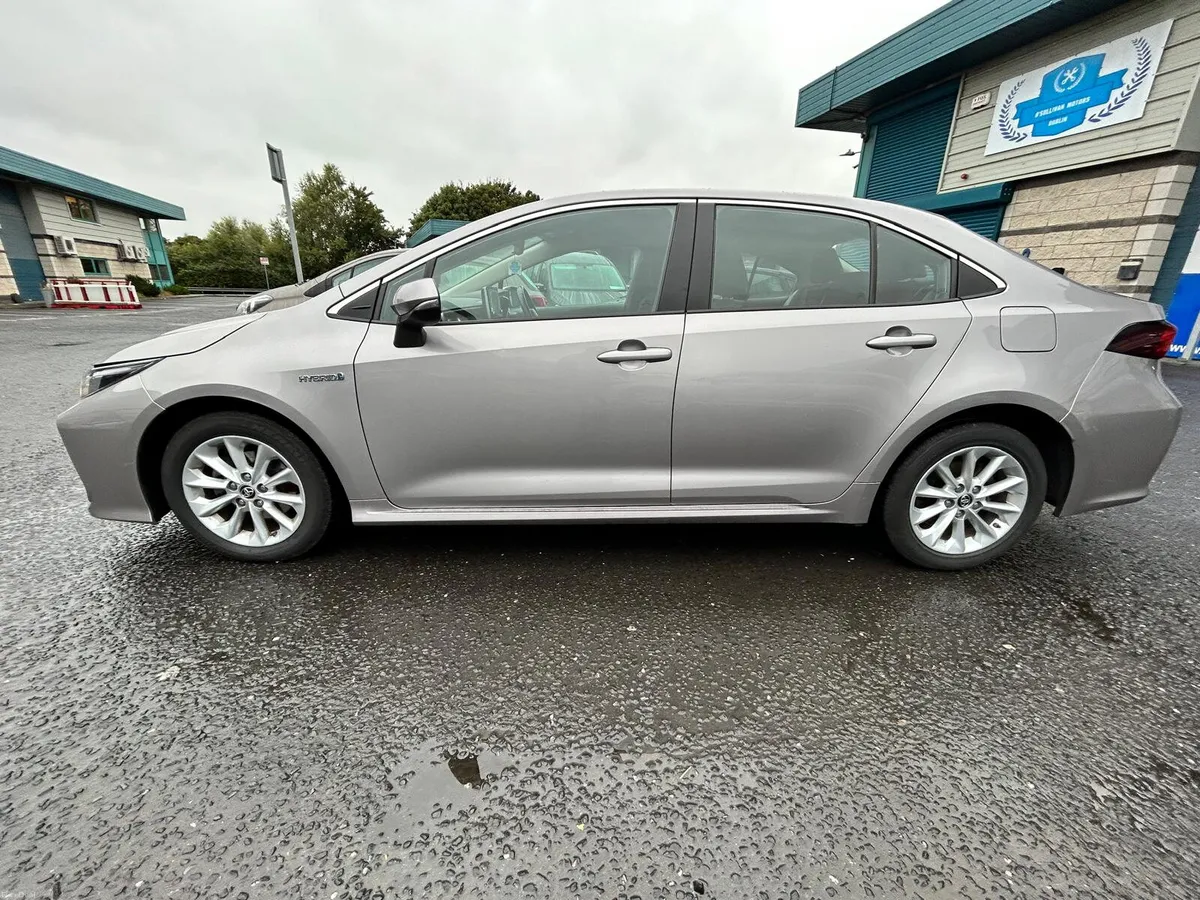 TOYOTA COROLLA/2022/IRISH CAR/1.8 HYBRID/AUTO - Image 4