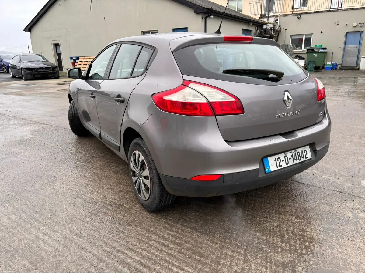 Renault Megane 2012 - Image 2