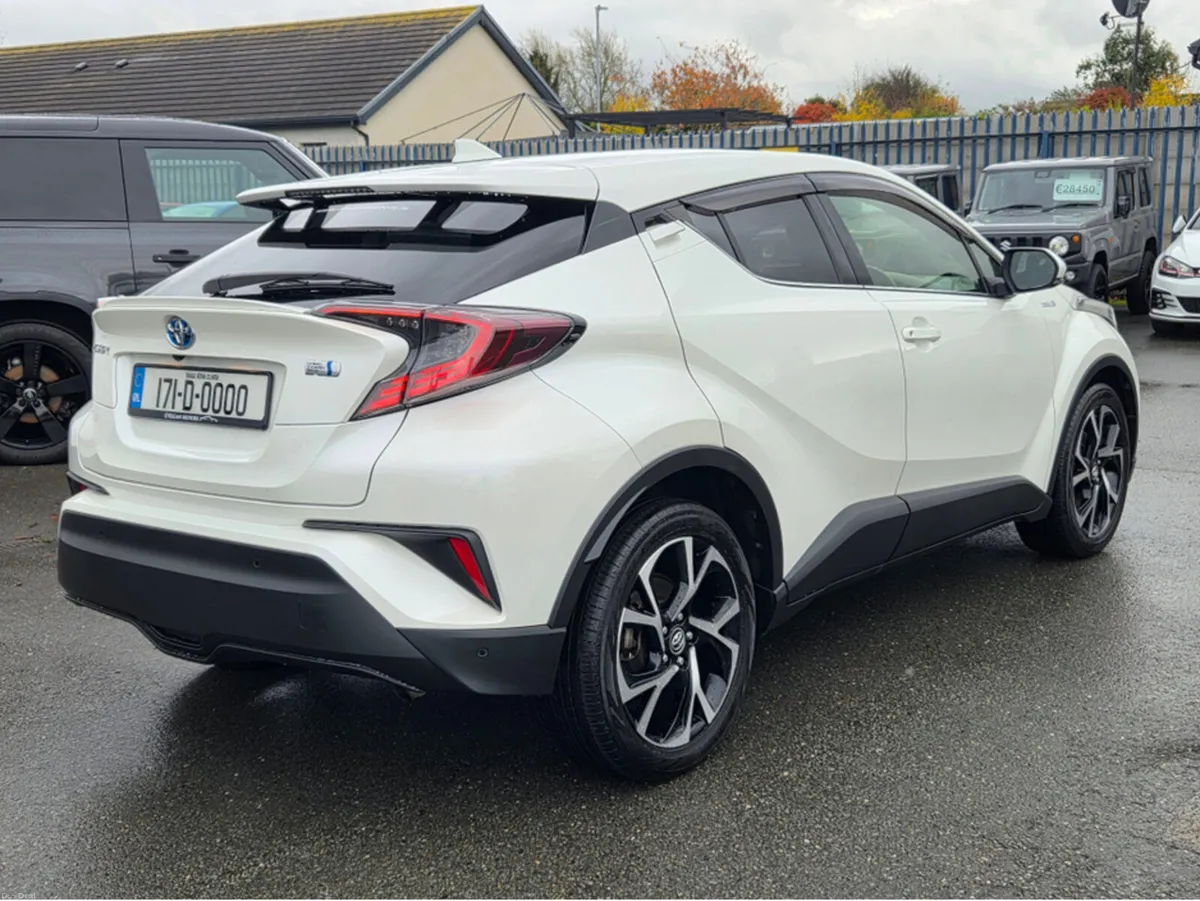 Toyota C-HR 1.8 HYBRID SPORT AUTO - Image 4