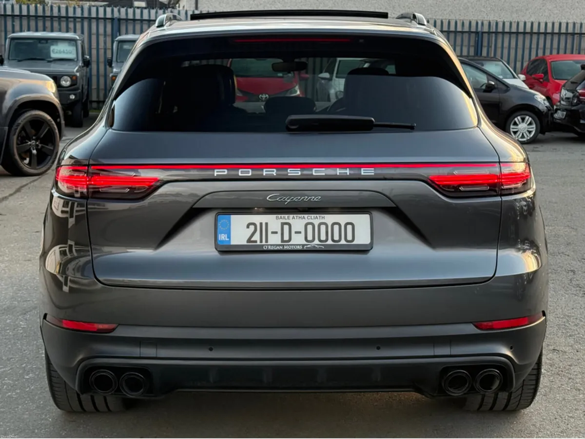 Porsche Cayenne 3.0 V6 E-HYBRID  462 BHP TIPTRONIC - Image 5