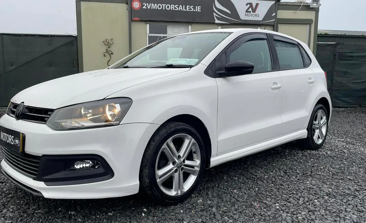 🔵 Vw Polo 1.6 TDI R-LINE COMFORTLINE - Image 2
