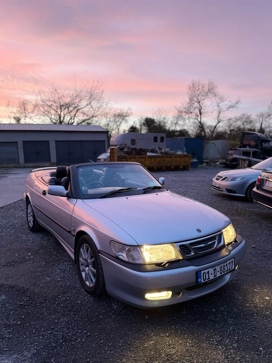 Saab 93 convertible - Image 3