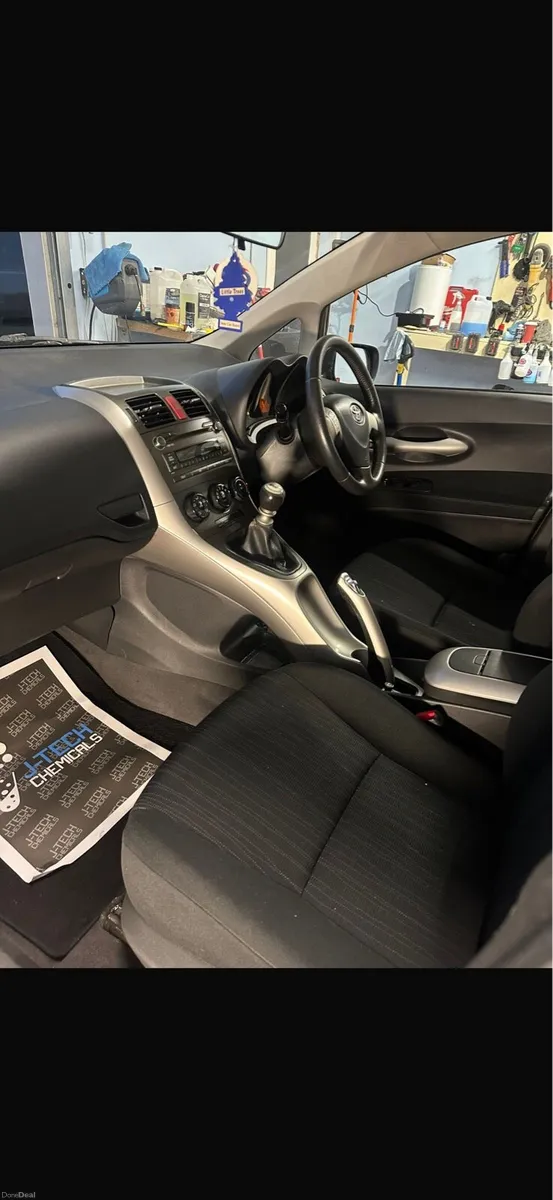 Toyota auris - Image 2