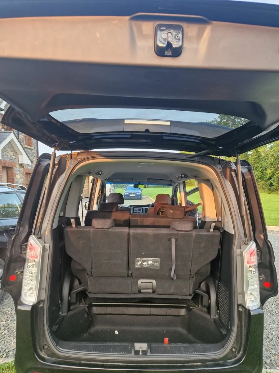 Honda Stepwagon 2012 - Image 4