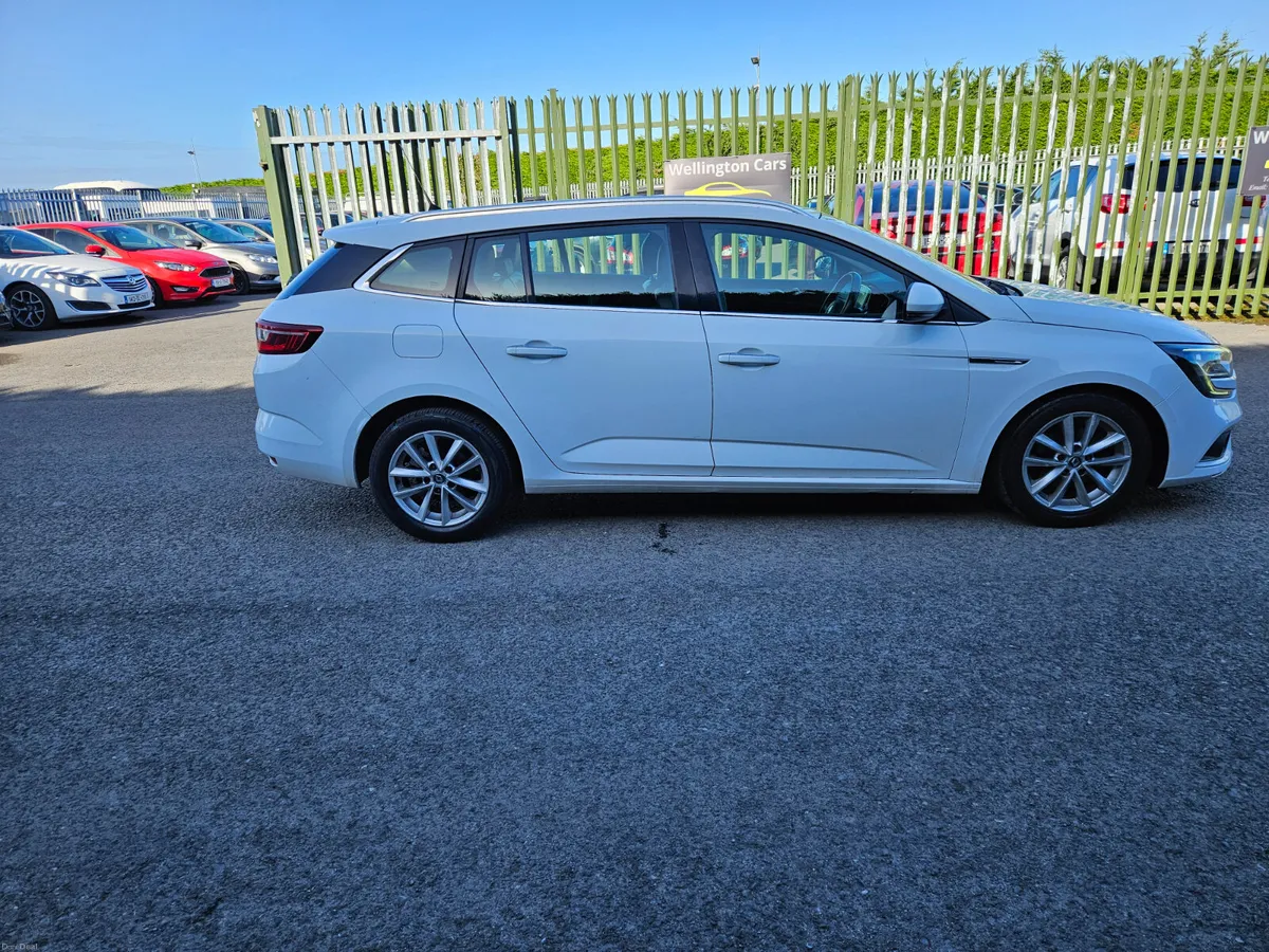 Renault Megane 2017 1.5 DCI DYNAMIQUE ESTATE AUTO - Image 3