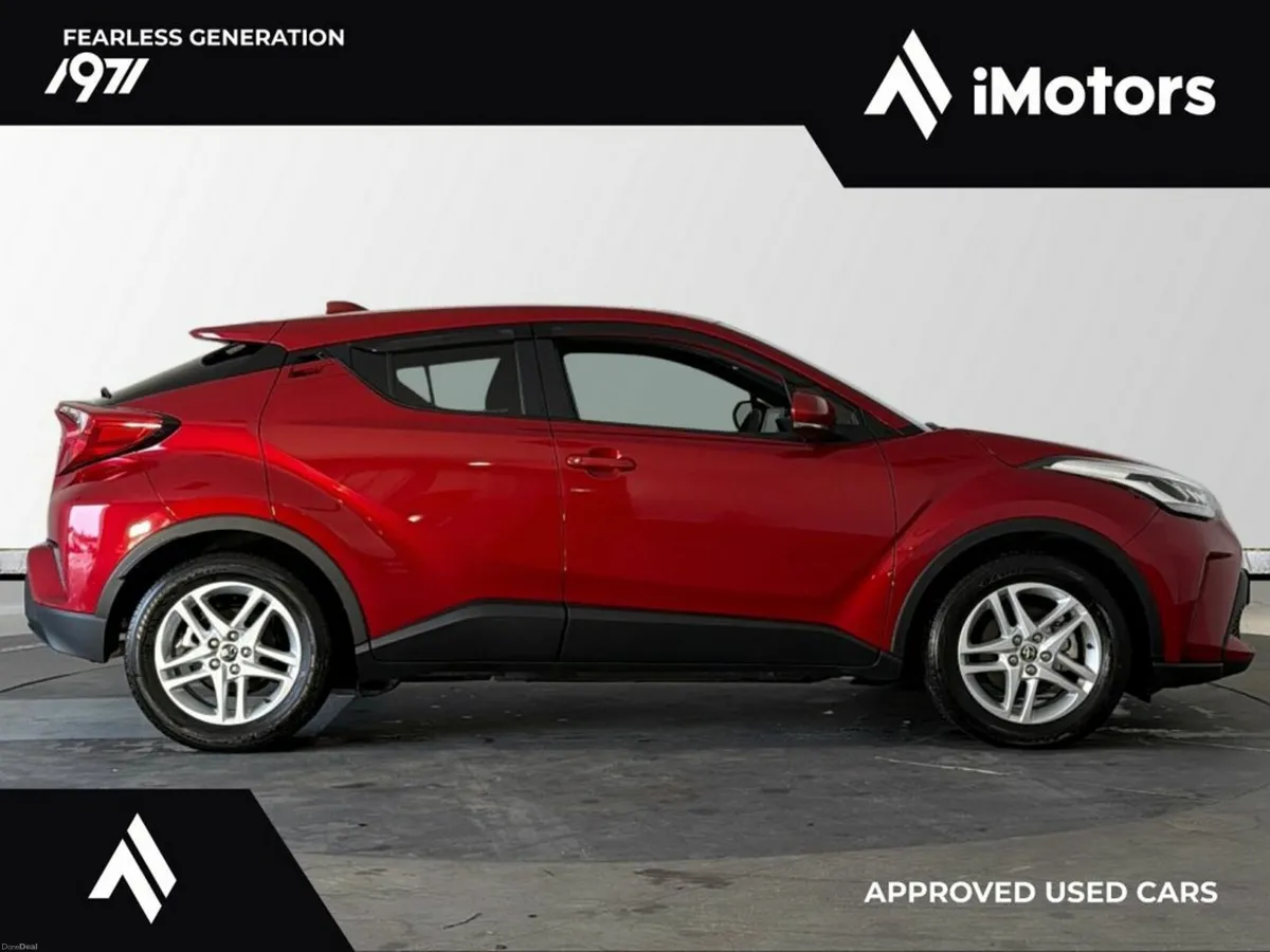 Toyota C-HR HYBRID S AUTOMATIC - Image 2