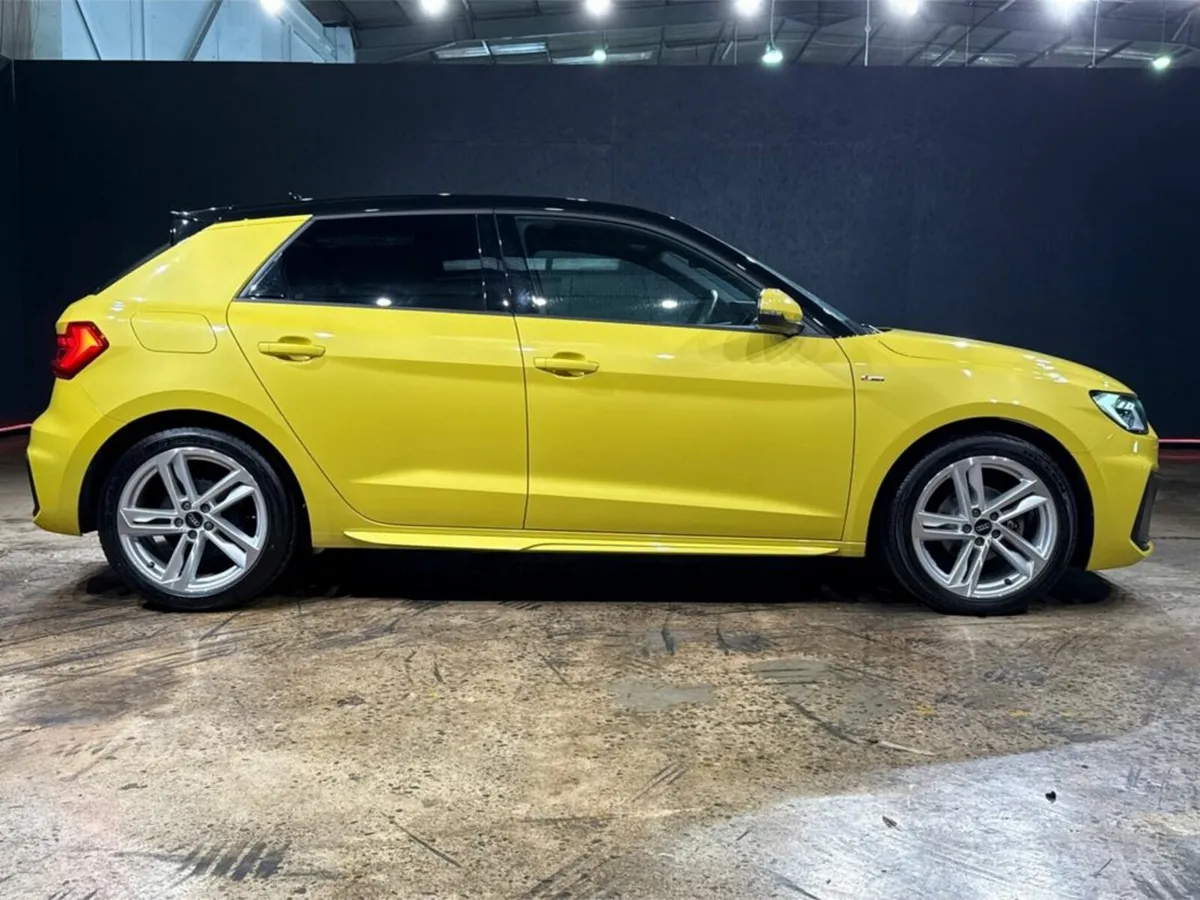 Audi A1 S-LINE - YELLOW/BLACK TWO TONE - PADDLE SH - Image 3