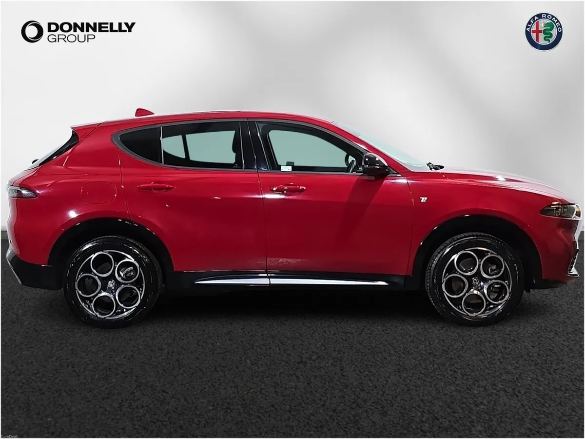 Alfa Romeo Tonale Hatchback Ti - Image 3