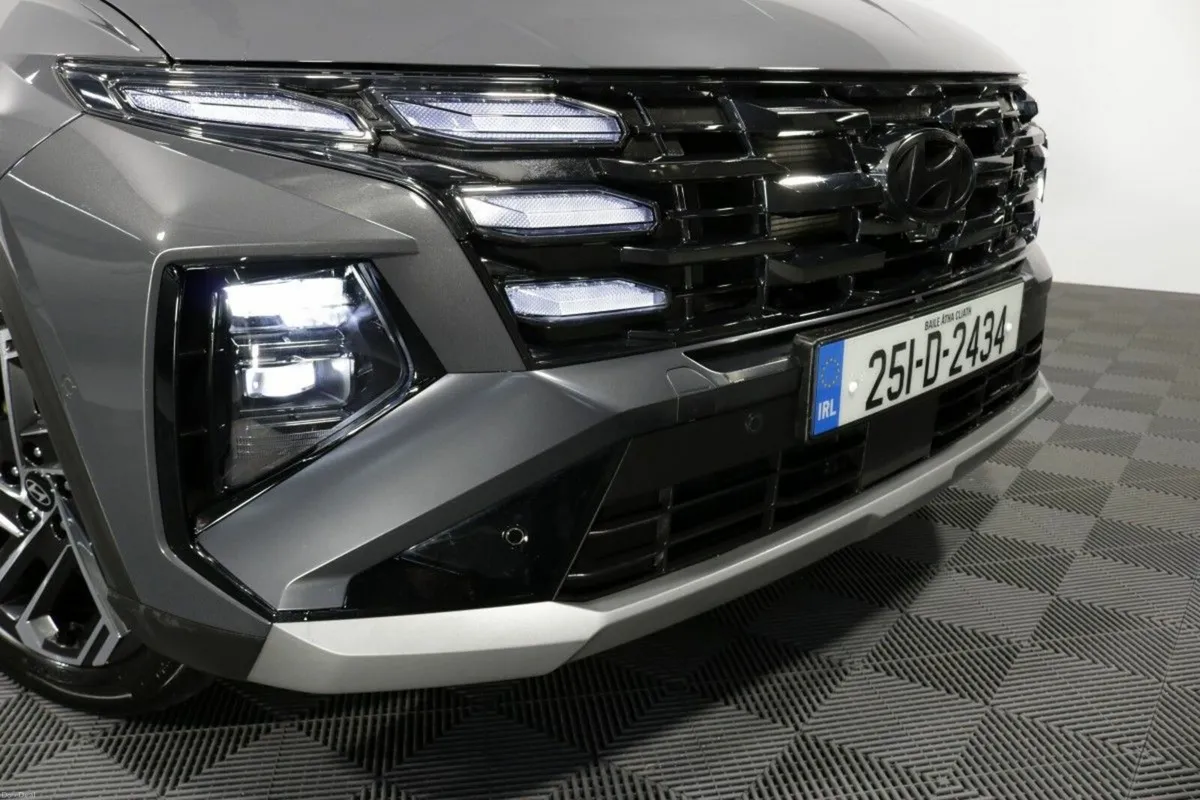 Hyundai Tucson HYBRID EXECUTIVE PLUS 1.6L PETROL A - Image 4
