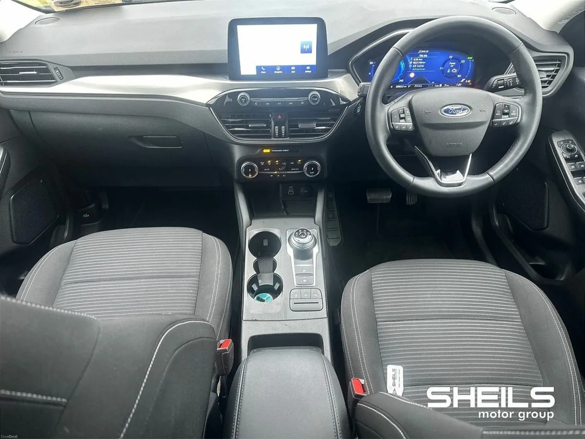 Ford Kuga Automatic 2.5 Plug-in Hybrid Titanium - Image 3