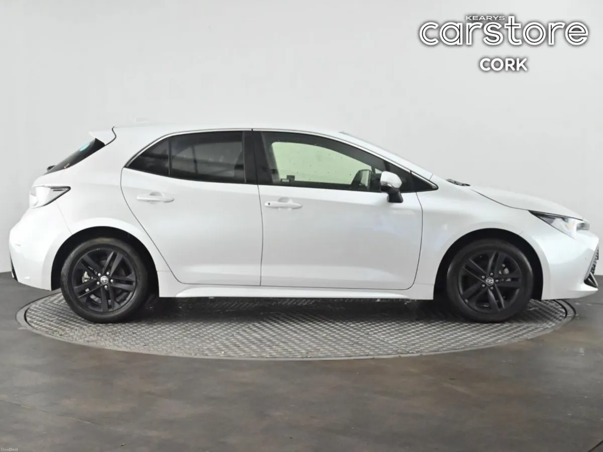 Toyota Corolla 1.8 Hybrid Auto - Image 2