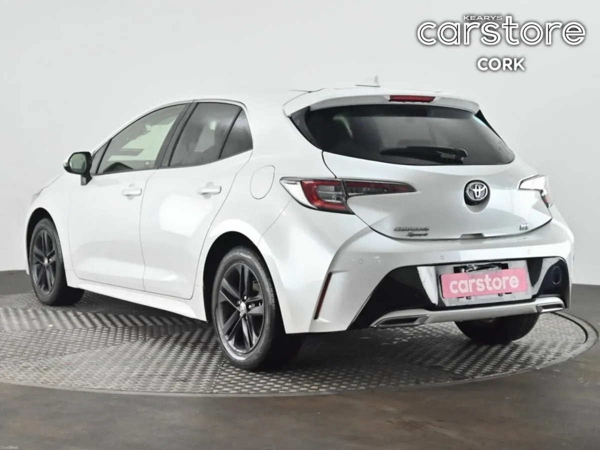Toyota Corolla 1.8 Hybrid Auto - Image 3