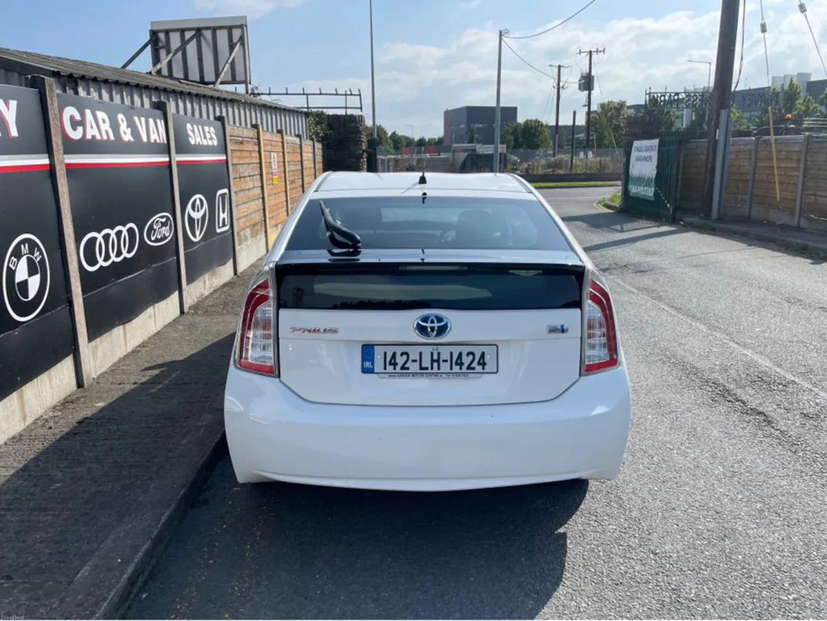 Toyota Prius ZVW30 5DR AUTO - Image 5
